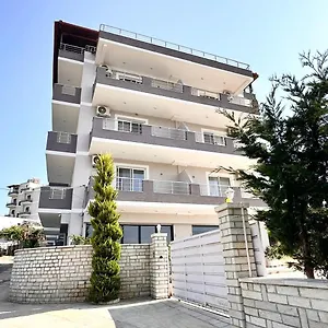 Hotel Golden Berden Boutique, Cuke